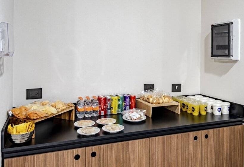هتل City Express By Marriott Queretaro