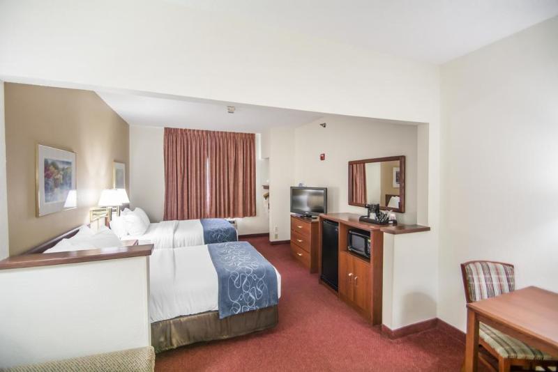 هتل Comfort Suites Rochester Henrietta University Area