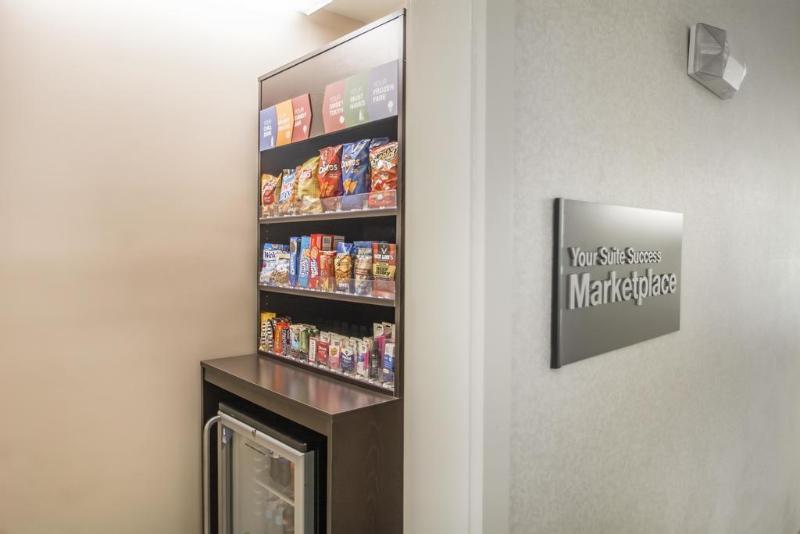 هتل Comfort Suites Rochester Henrietta University Area