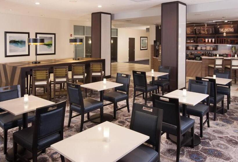 هتل Courtyard Miami Coral Gables