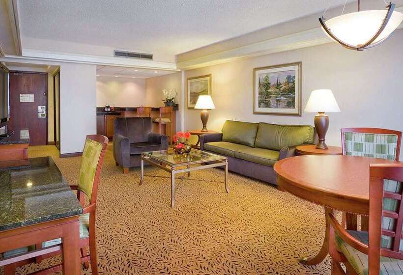 هتل Doubletree By Hilton San Jose