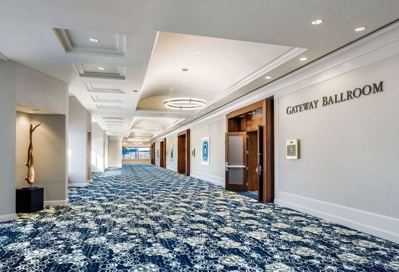 هتل Doubletree By Hilton San Jose