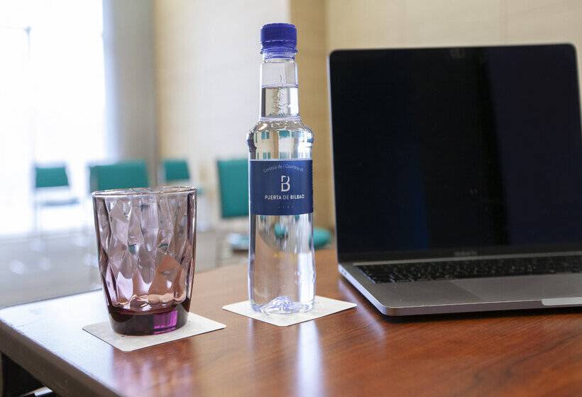 هتل Puerta De Bilbao