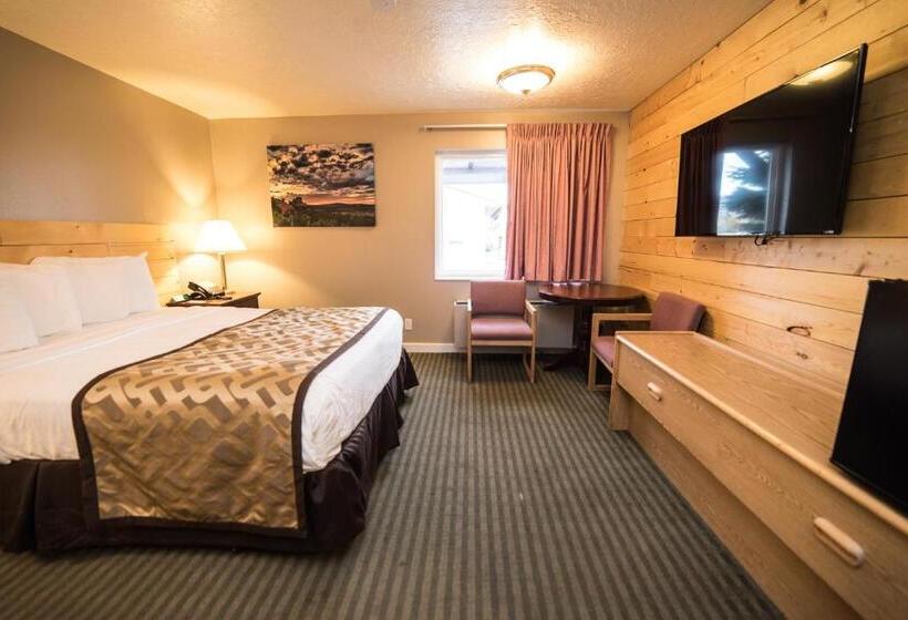 هتل Red Ledges Inn