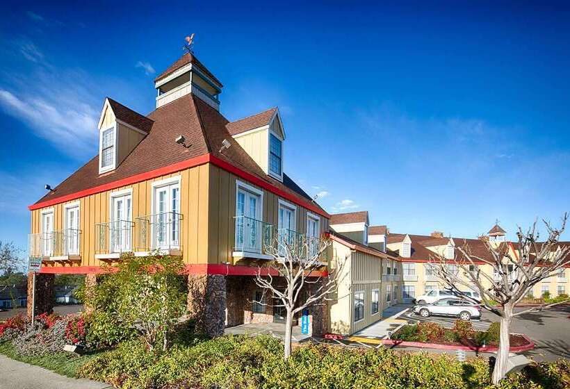 ホテル Red Lion Inn & Suites Auburn