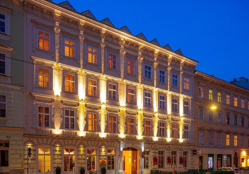 Fotos del hotel The Levante Rathaus Apartments:  2