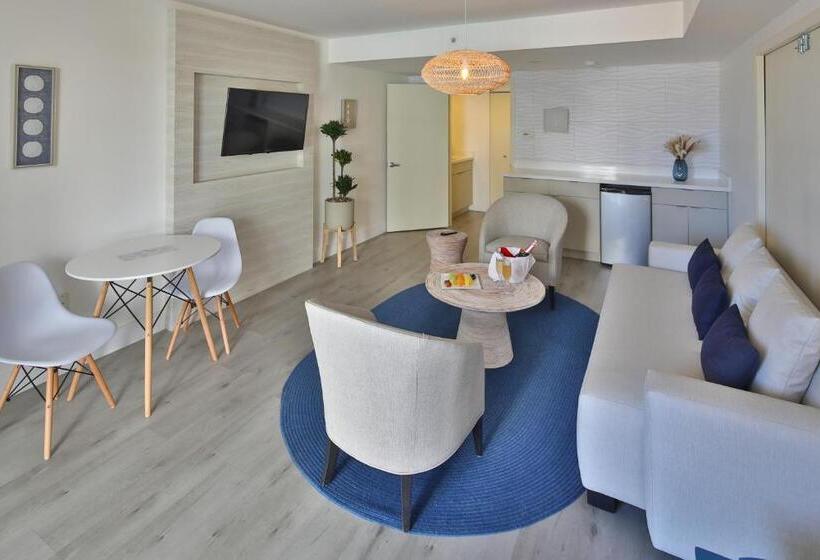 هتل Trump International Beach Resort   Sunny Isles Beach