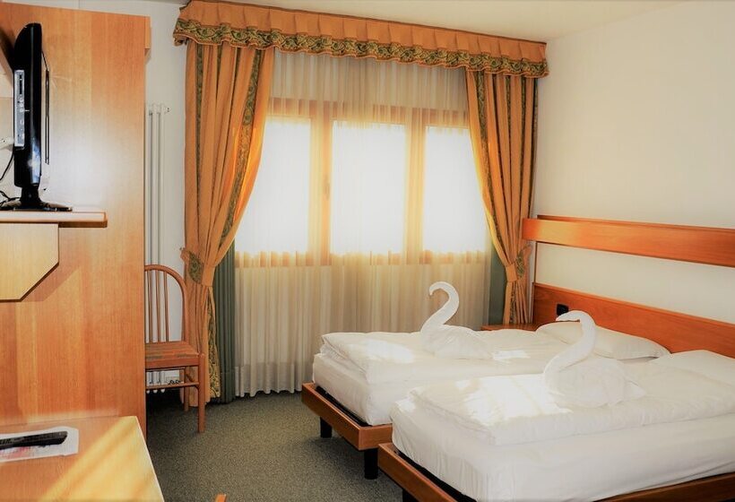 Liberty Hotel Malé