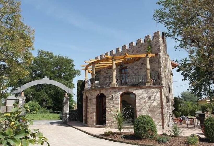 تختخواب و صبحانه Castello Dei Templari
