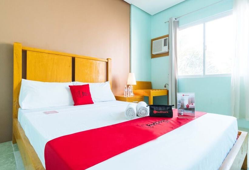 ホテル Reddoorz Near Caticlan Airport