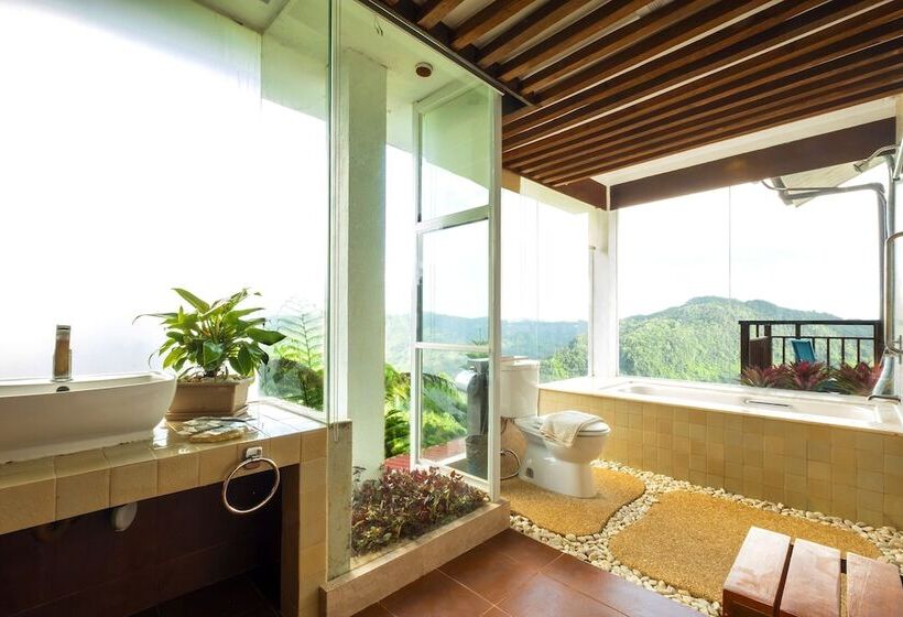هتل West 35 Eco Mountain Resort