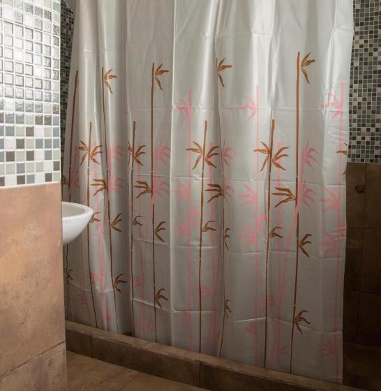 پانسیون Hostel Brown