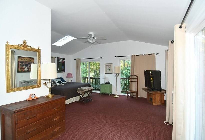 River Time Cabin  Time Floats Away!