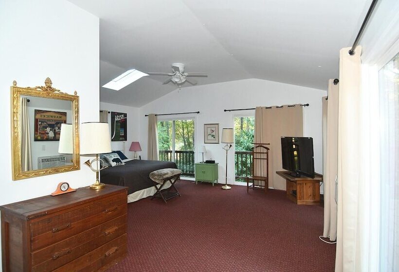 River Time Cabin  Time Floats Away!