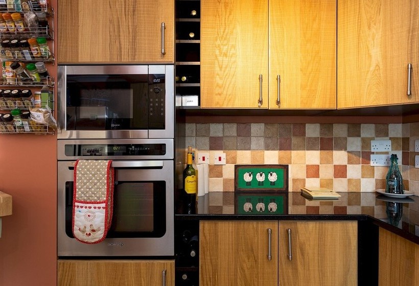 Spacious 3 Bed House With Garden In Bermondsey