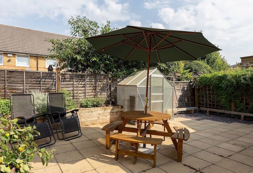 Spacious 3 Bed House With Garden In Bermondsey