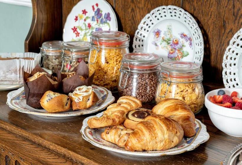 مبيت وإفطار The Old Parsonage