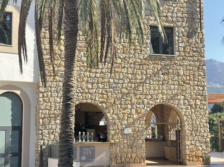 هتل Al Balhara Resort & Spa