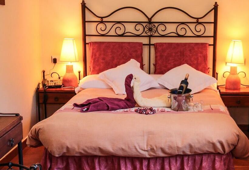 فندق Almazara