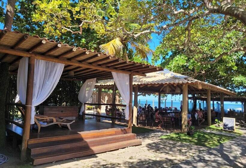 هتل Aquarela Praia