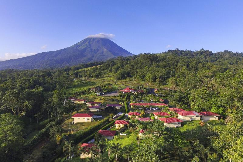 هتل Arenal Volcano Inn