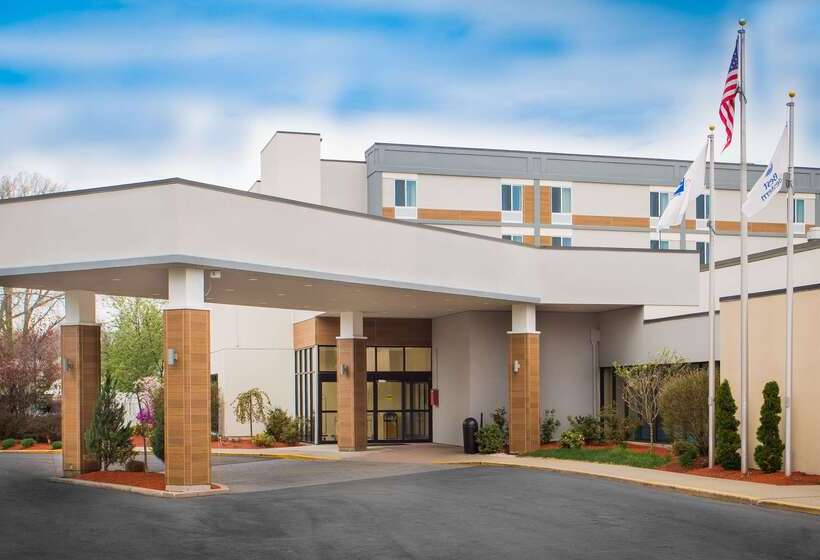 هتل Best Western Plus New Englander
