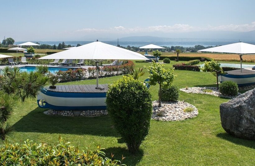 Everness Hotel & Resort