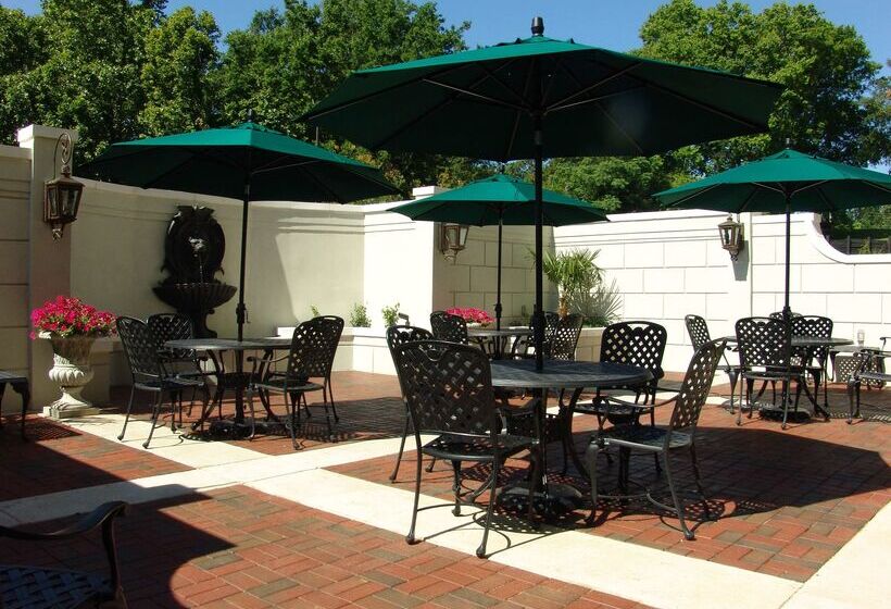 هتل Hampton Inn & Suites Vicksburg