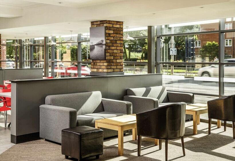 هتل Ibis Hull  City Centre