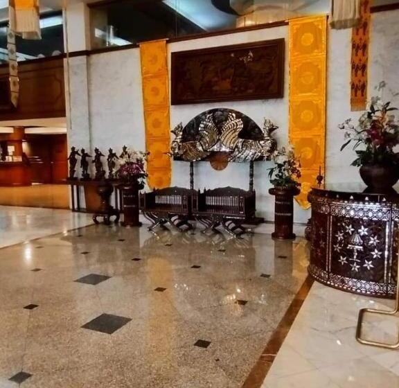 בית מלון כפרי Lampang Wieangthong