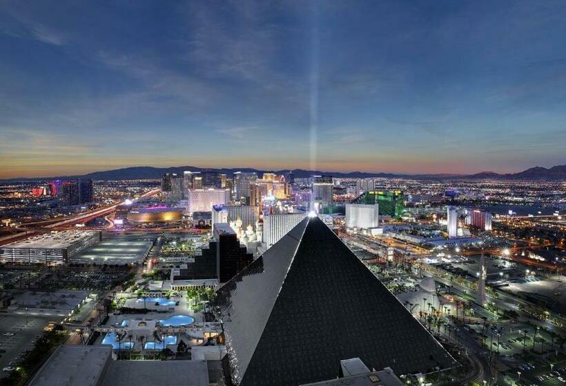 Hotel Luxor