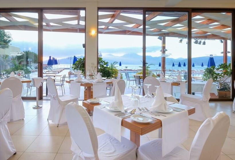 هتل Miramare Resort & Spa