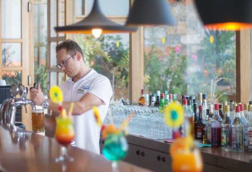 هتل Miramare Resort & Spa
