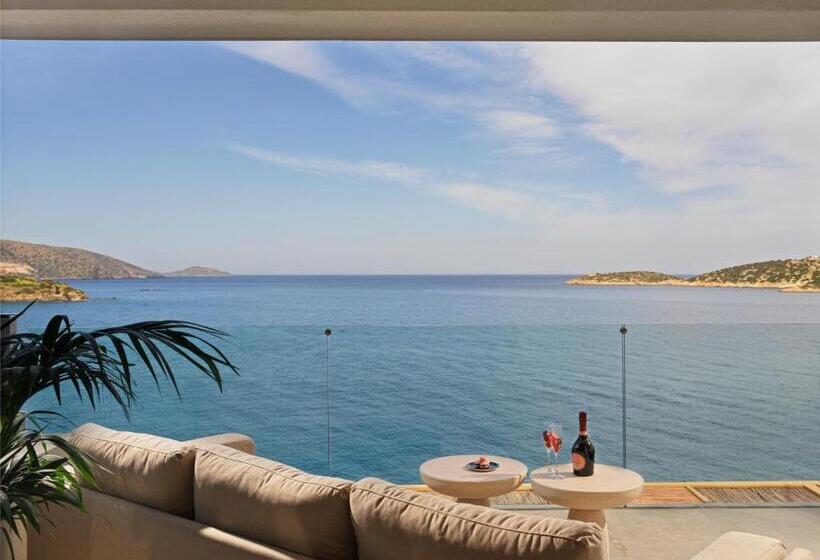هتل Niko Seaside Resort Mgallery