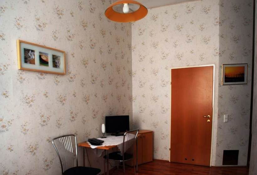 Fotos del hotel Pension Arpi:  17