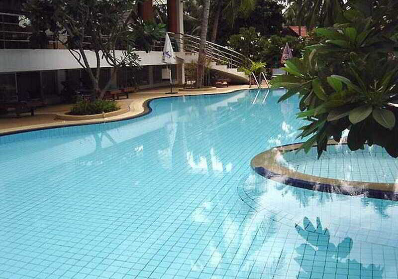 ホテル Samui First House