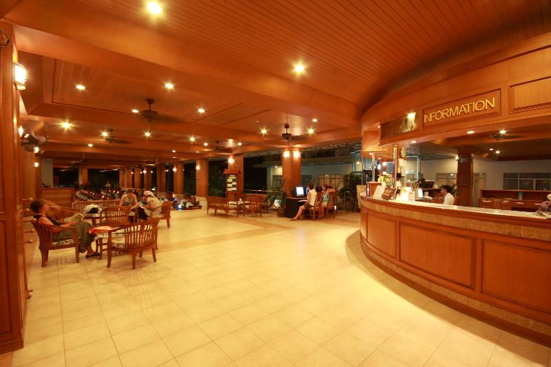 ホテル Samui First House