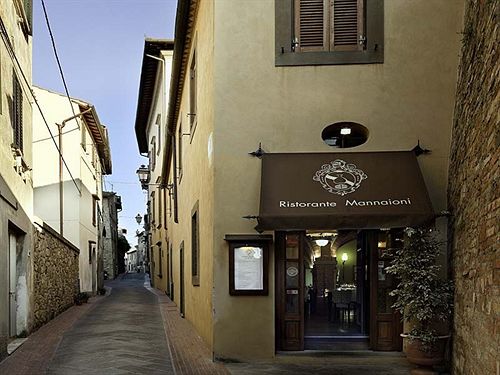 UNAHOTELS Palazzo Mannaioni Toscana