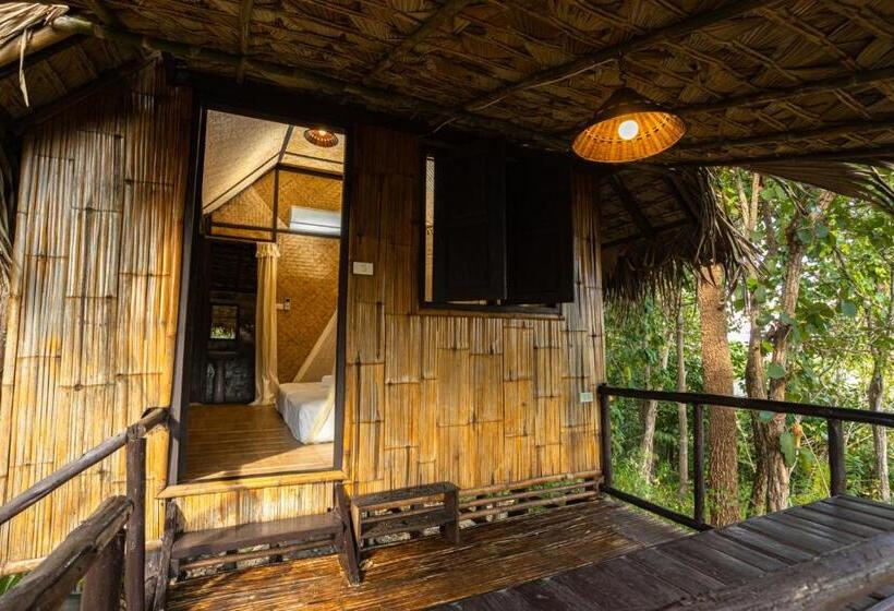 استراحتگاه Jirung Health Village