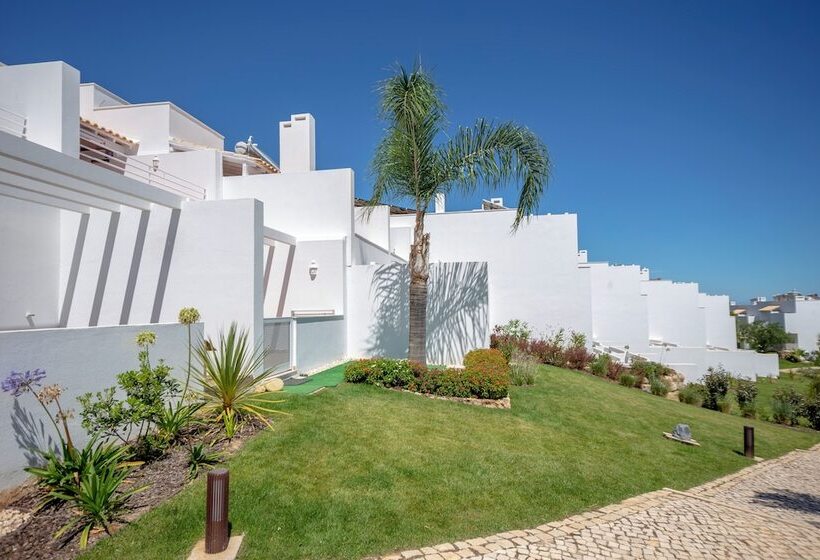 Villas D água Beachfront Resort