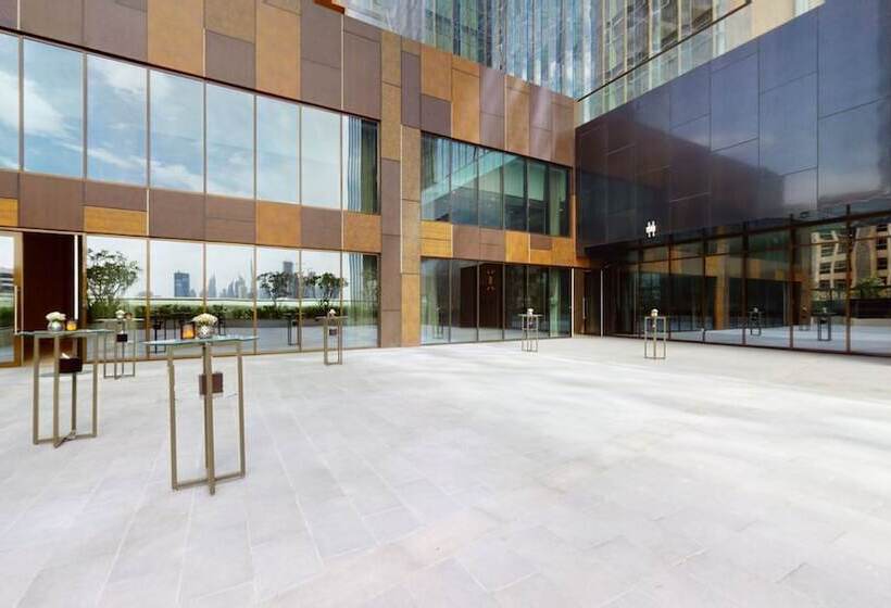 Doubletree By Hilton Dubai M Square Hotel & Residences
