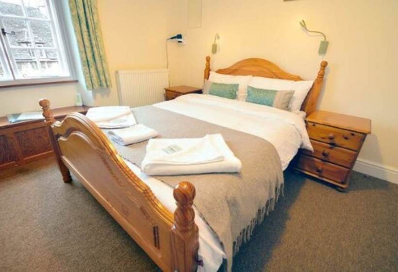 هتل Volunteer Inn