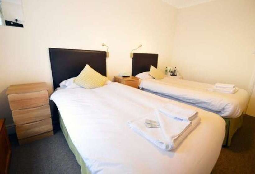 هتل Volunteer Inn