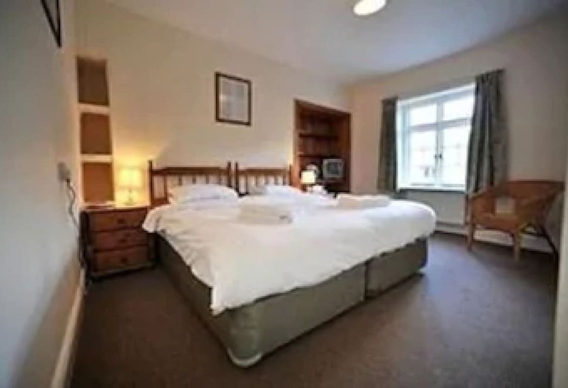 هتل Volunteer Inn