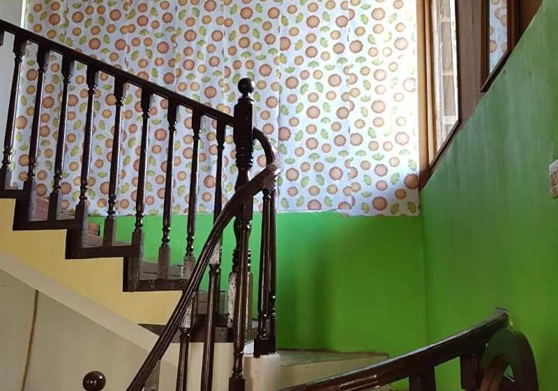 Hotell Balai Flordeliza Guest House