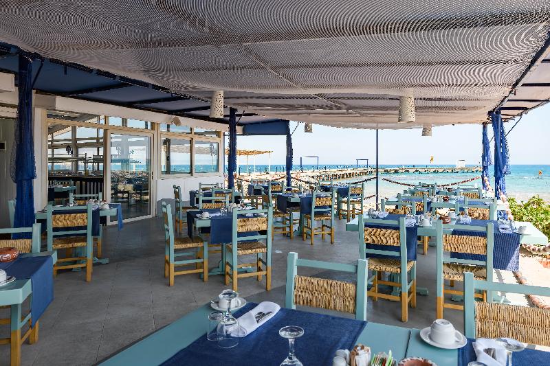 Desert Rose Resort