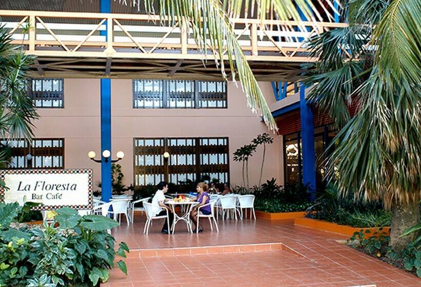 Fotos del hotel Gran Caribe Playa Caleta Salsa Club:  11