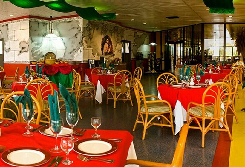 Fotos del hotel Gran Caribe Playa Caleta Salsa Club:  12