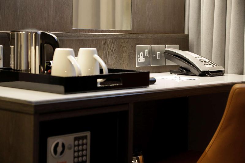 Best Western Plus Bradenton Hotel & Suites