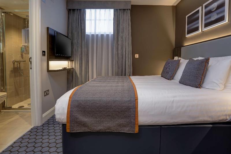Best Western Plus Bradenton Hotel & Suites